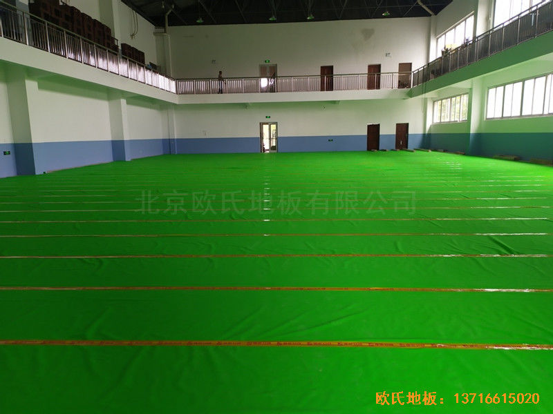 浙江虹橋較好的小學(xué)籃球館運(yùn)動木地板施工案例3