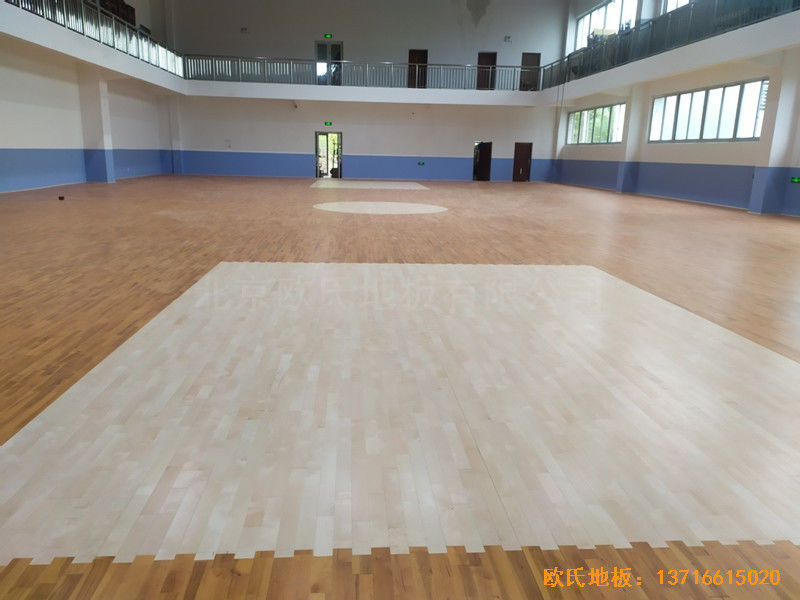 浙江虹橋較好的小學(xué)籃球館運(yùn)動木地板施工案例4