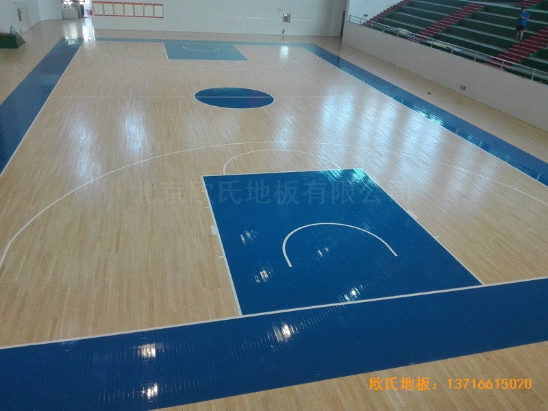 湖南益陽(yáng)第十六中學(xué)體育館體育地板施工案例5