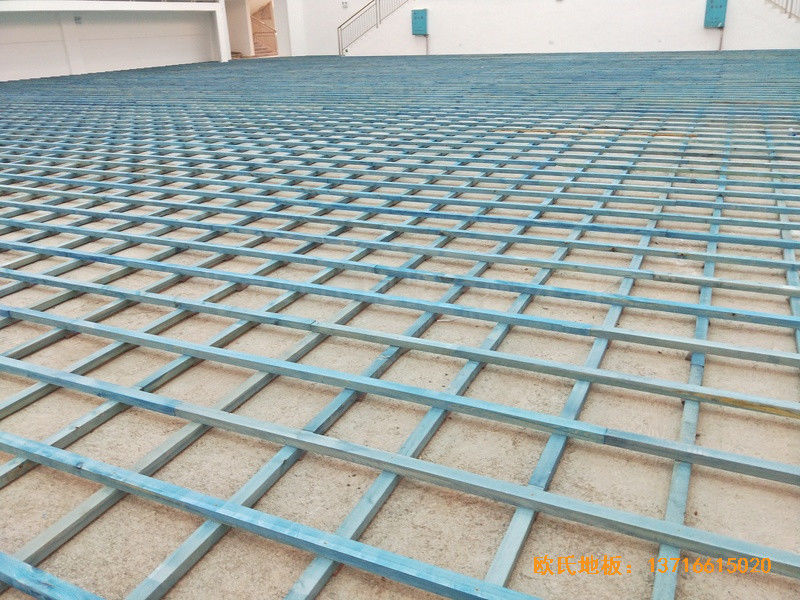 湖南辰溪實(shí)驗(yàn)學(xué)校籃球館體育木地板鋪裝案例2