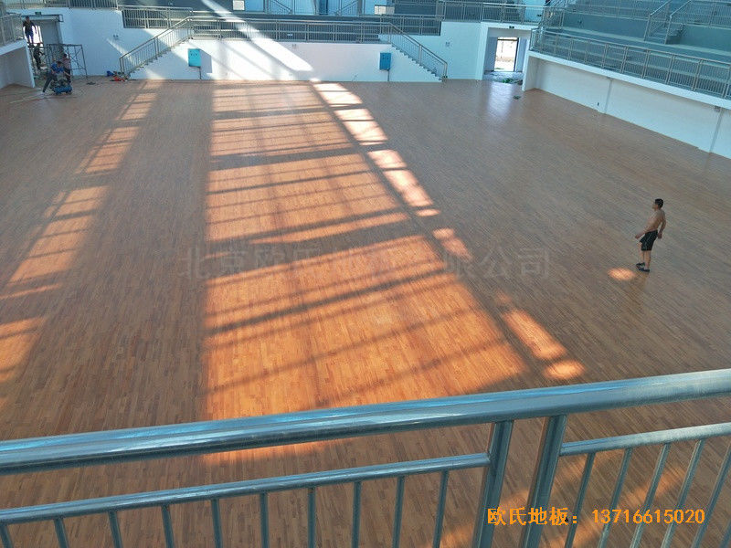 湖南辰溪實(shí)驗(yàn)學(xué)?；@球館體育木地板鋪裝案例3