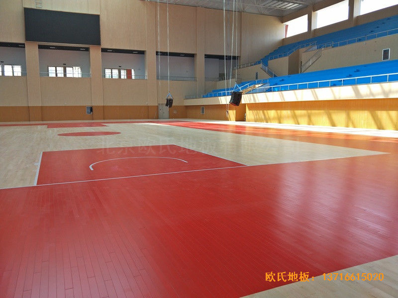 云南楚雄醫(yī)專(zhuān)學(xué)院籃球館體育地板安裝案例5