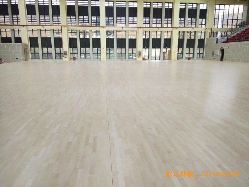 云南滇西技術(shù)大學總部籃球館體育木地板施工案例2