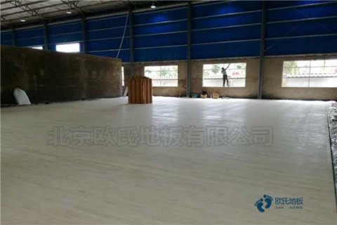 實(shí)木運(yùn)動(dòng)地板專業(yè)特性是什么