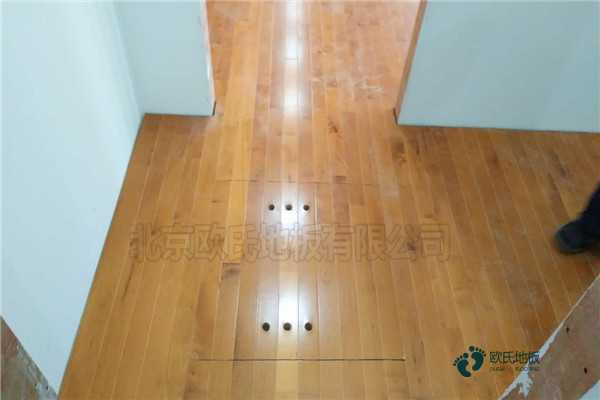 知名體育場地板施工團(tuán)隊
